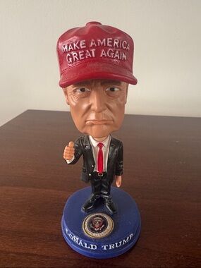 Red "Make America Great Again" Hat Bobblehead - Red, Blue